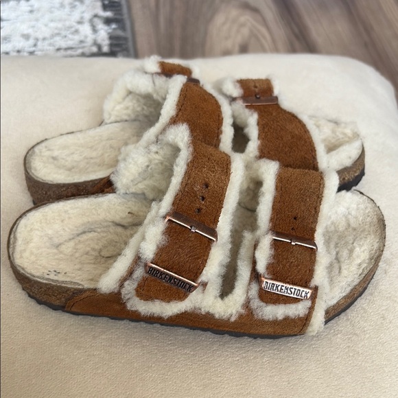 Birkenstock Brown Shearling Slippers with Adjustable Straps - Picture 2 of 5